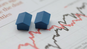 Real Estate Investing Explained: Active vs Passive Strategies and Property Types