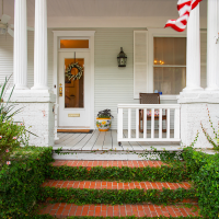 The Pros and Cons of Buying a Historic House