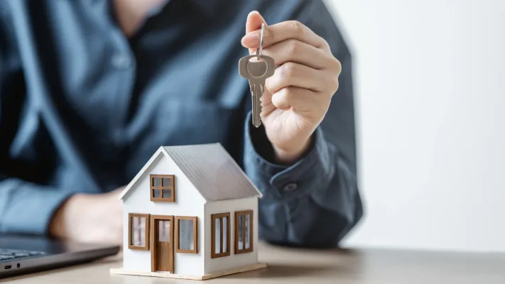 Home Warranty vs. Home Insurance: What's the Difference?