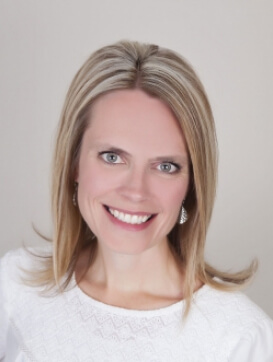 Julie Crow, Loan Originator at First National Mortgage