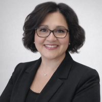 Maria Valladares Loan Officer
