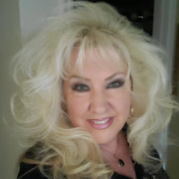 Lenna Mccartney Operations Manager-Loan Officer