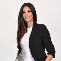 Mariana Kotzeva Senior Loan Advisor